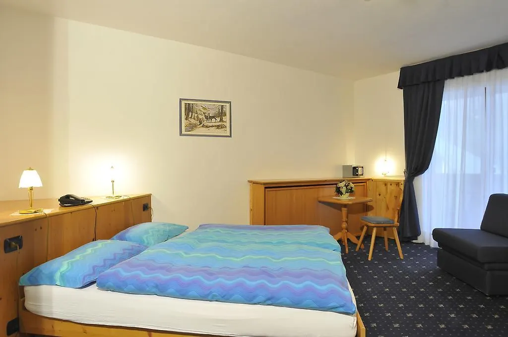 ***  Hotel Tyrolia 말가치펠라 이탈리아