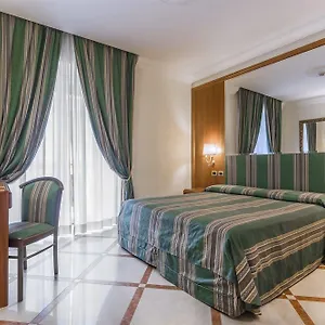 Raeli Regio Hotel Řím